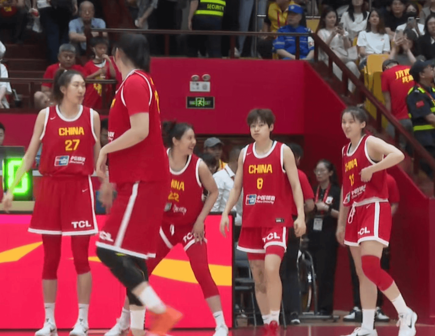 关于无解！张子宇8中8狂砍18分“双塔”组合登场奠定胜局的信息