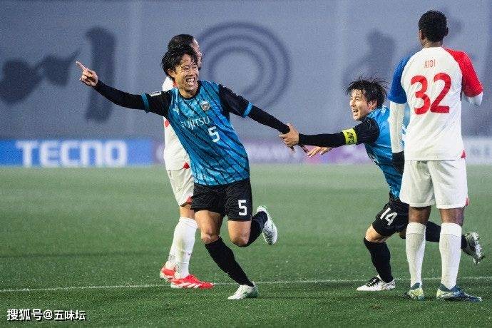 因在亚冠看台殴打中国观众，一日本男子被警方逮捕(日本选手赛前挑衅,被中国选手暴打掉六颗牙)