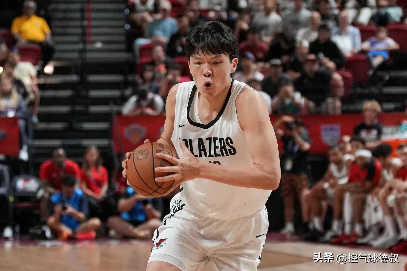 开云体育-包含杨瀚森背靠背体能软肋暴露三个扣篮提供进攻新思路？的词条
